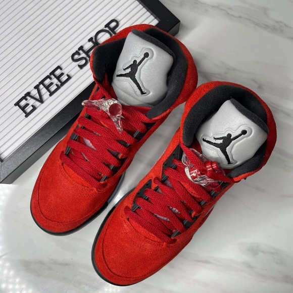 Jordan Retro 5 - Red Black White - Picture 2 of 4